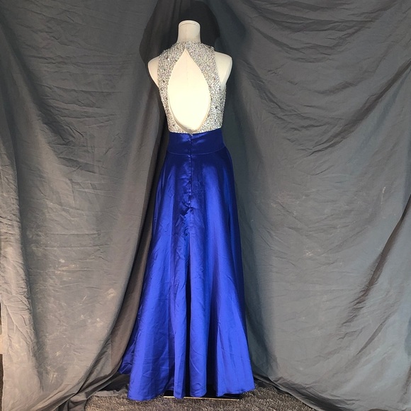 Elegant Blue and Silver Women's Formal Dress - Picture 8 of 16